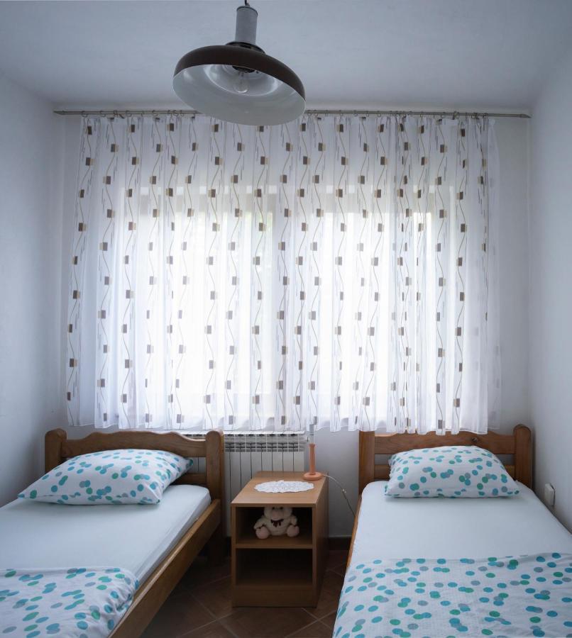 Kuca Za Odmor Mazuran Villa Karlovac Bagian luar foto