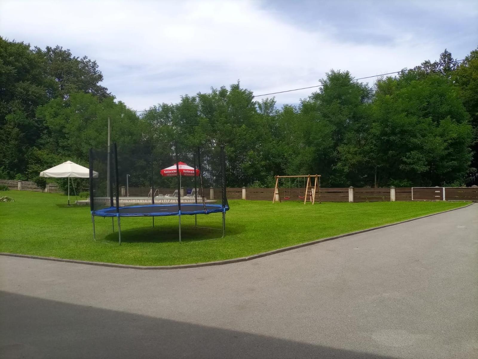Kuca Za Odmor Mazuran Villa Karlovac Bagian luar foto