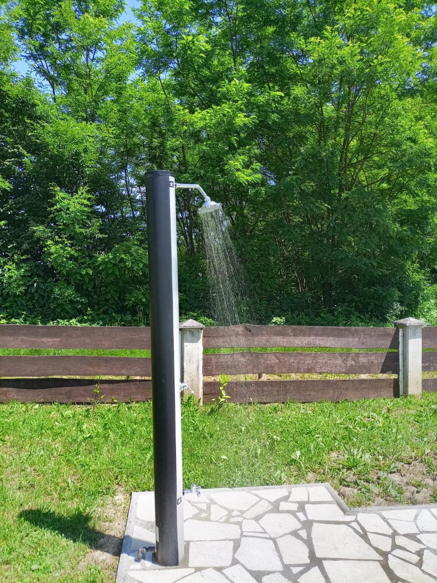 Kuca Za Odmor Mazuran Villa Karlovac Bagian luar foto