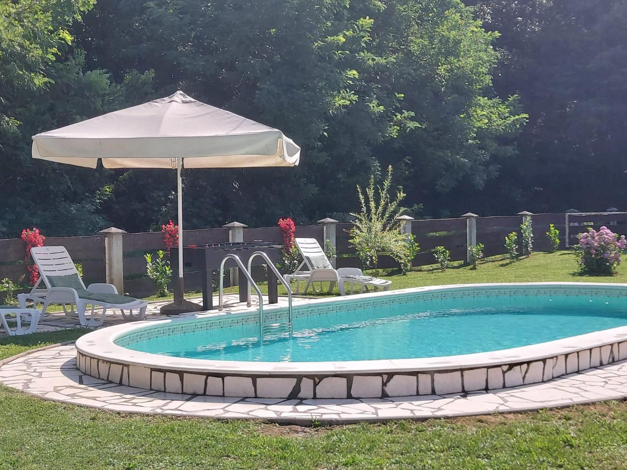 Kuca Za Odmor Mazuran Villa Karlovac Bagian luar foto