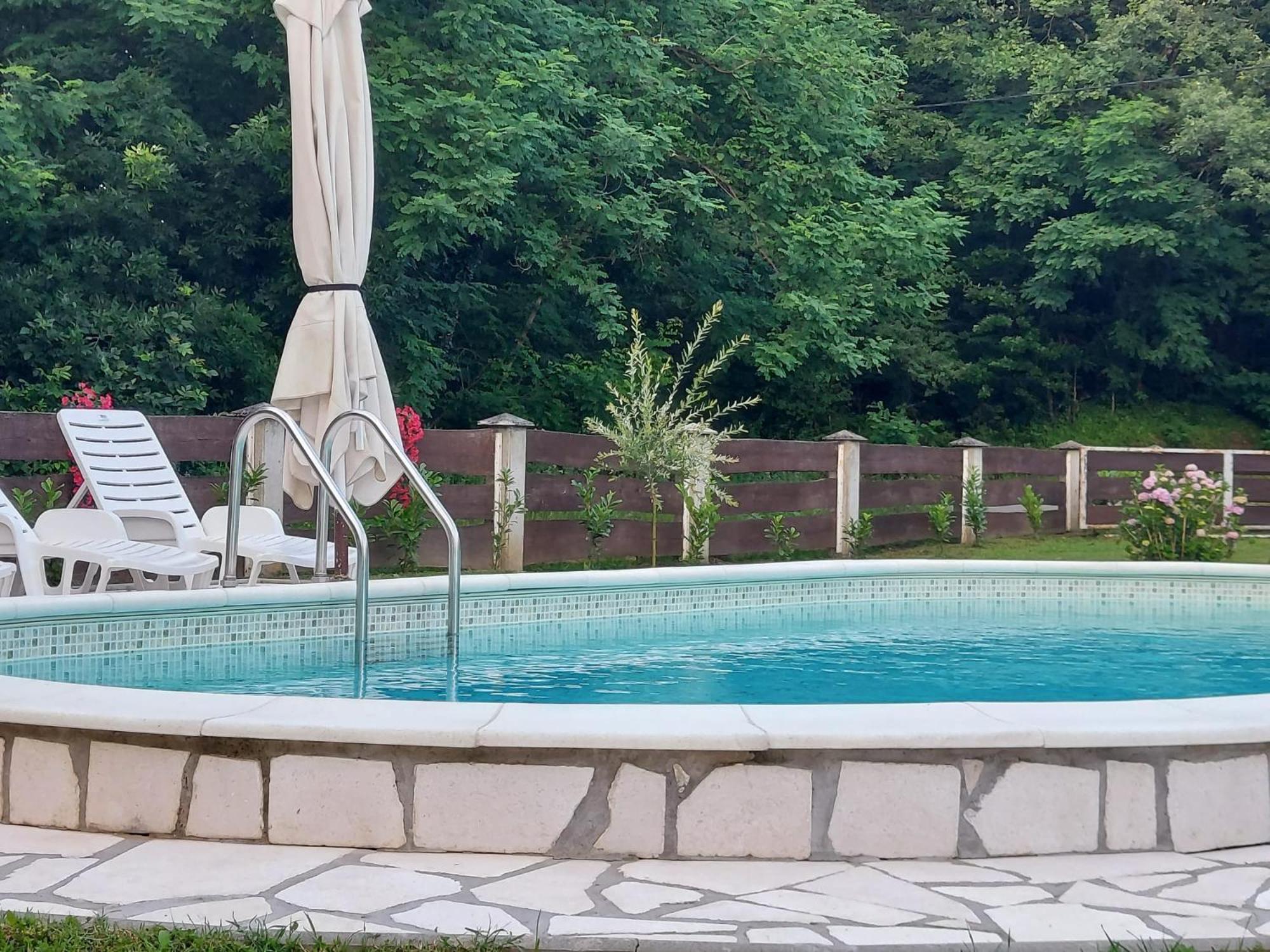 Kuca Za Odmor Mazuran Villa Karlovac Bagian luar foto