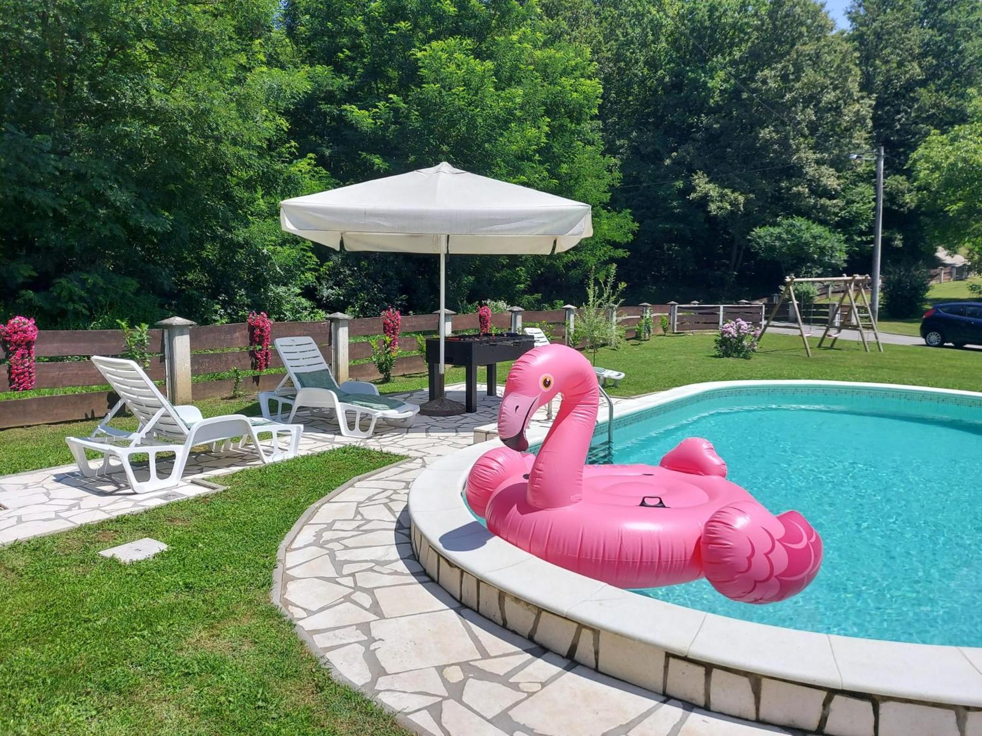 Kuca Za Odmor Mazuran Villa Karlovac Bagian luar foto