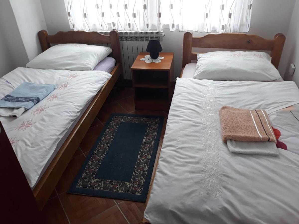 Kuca Za Odmor Mazuran Villa Karlovac Bagian luar foto
